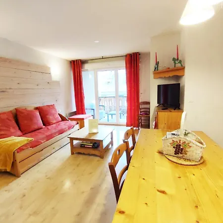 Apartment Le 102, T3 Pour 5 Personnes, Vue Montagne, Classe 2 Etoiles Nf, Parking, Piscine En Ete *