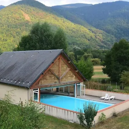 Le 102, T3 Pour 5 Personnes, Vue Montagne, Classe 2 Etoiles Nf, Parking, Piscine En Ete * Bagnères-de-Luchon