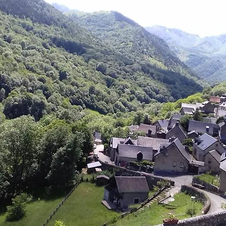 Le 102, T3 Pour 5 Personnes, Vue Montagne, Classe 2 Etoiles Nf, Parking, Piscine En Ete Bagnères-de-Luchon